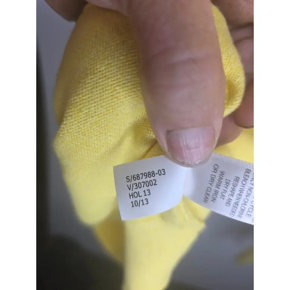 ​Banana Republic Yellow Cotton Cashmere V-Neck Sweater Men’s Size L Tall